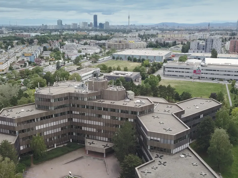 Modesta Real Estate brokers 9.000 sqm office to NeXco